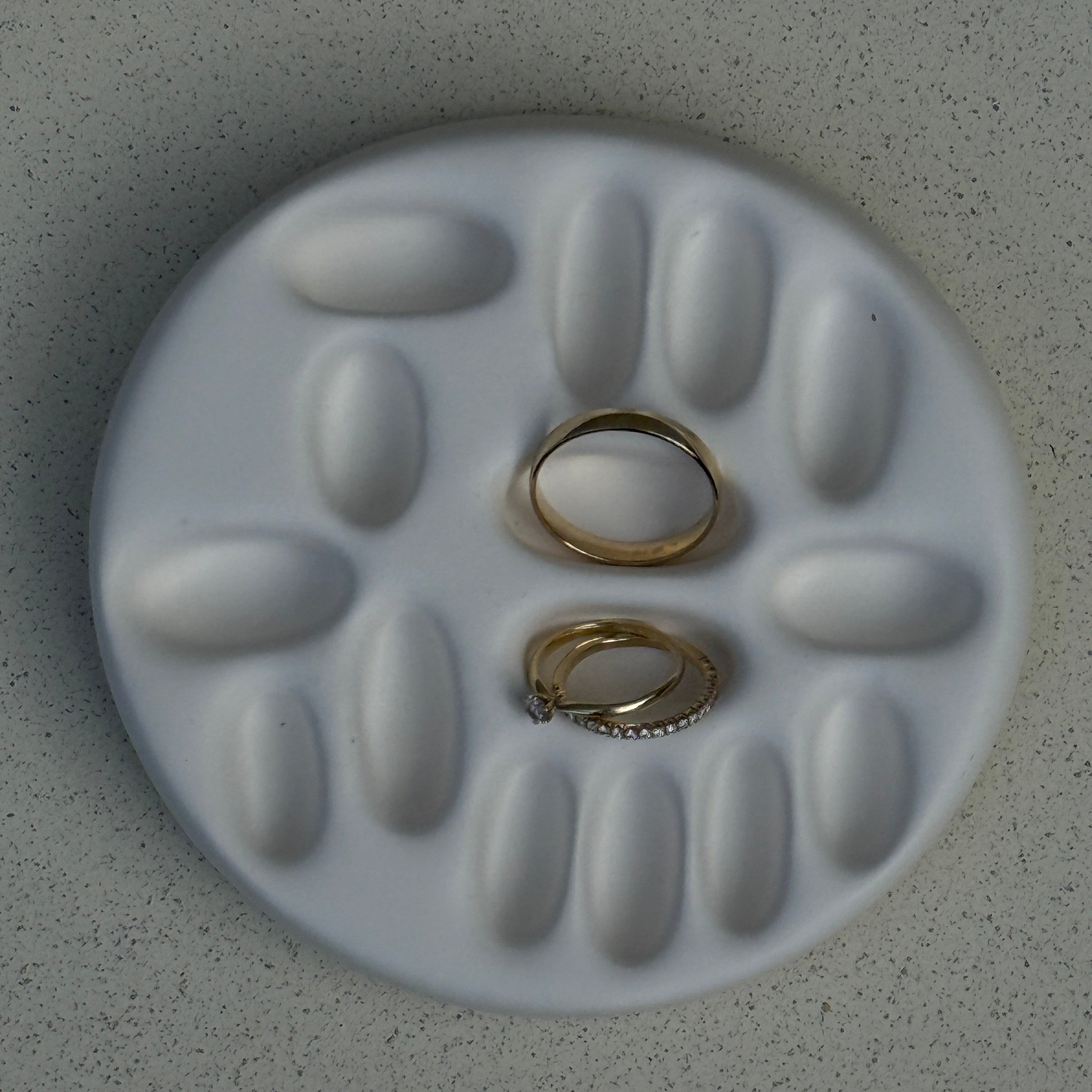 RING HOLDER