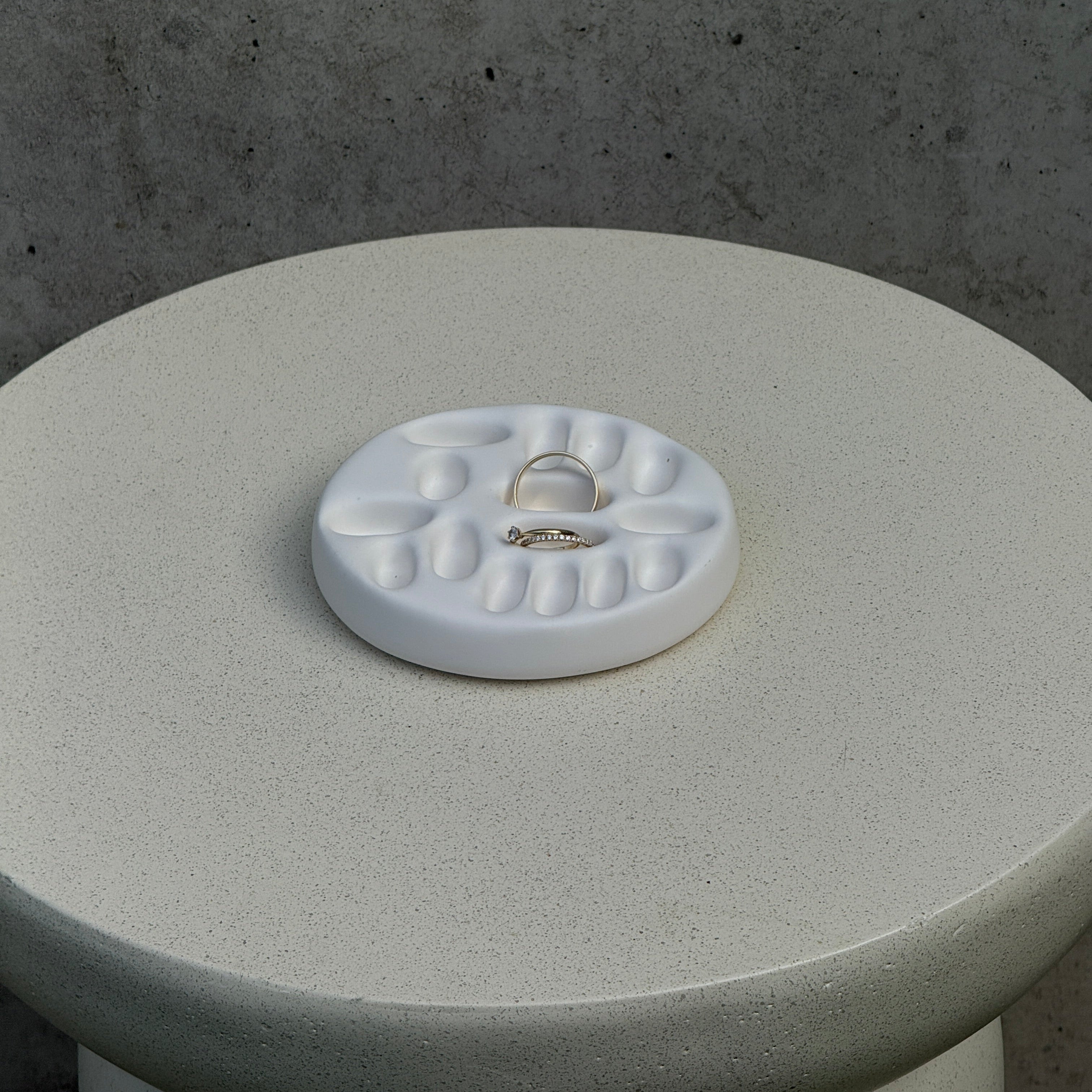 RING HOLDER