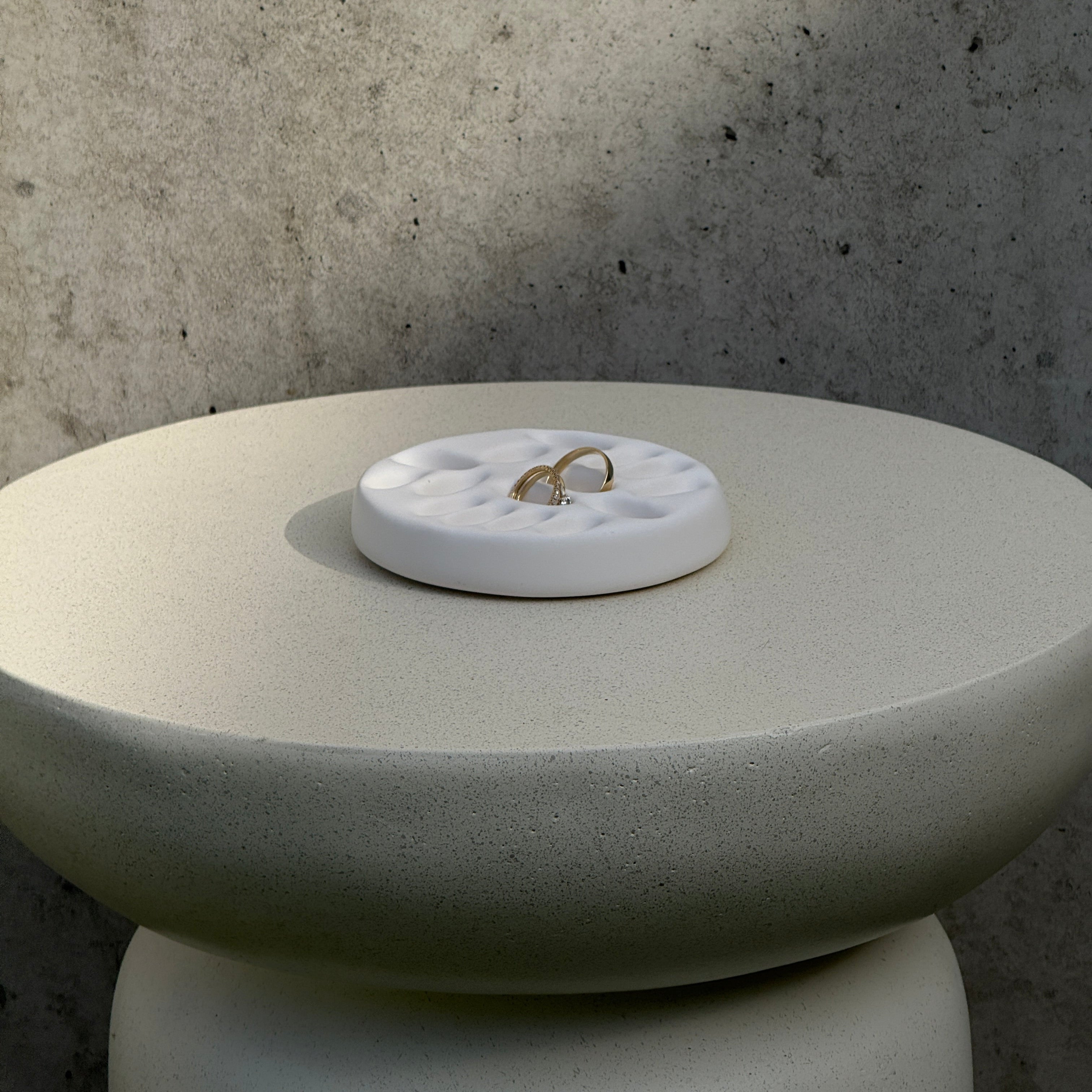 RING HOLDER