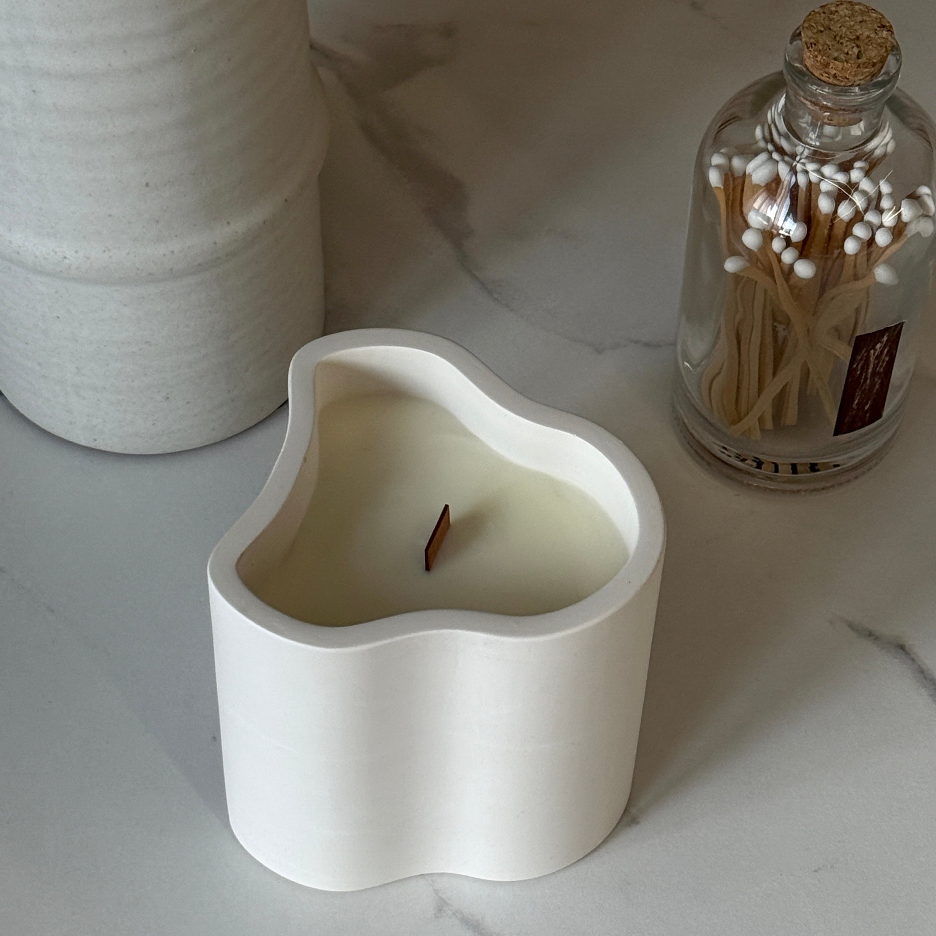 ALUNA CANDLE